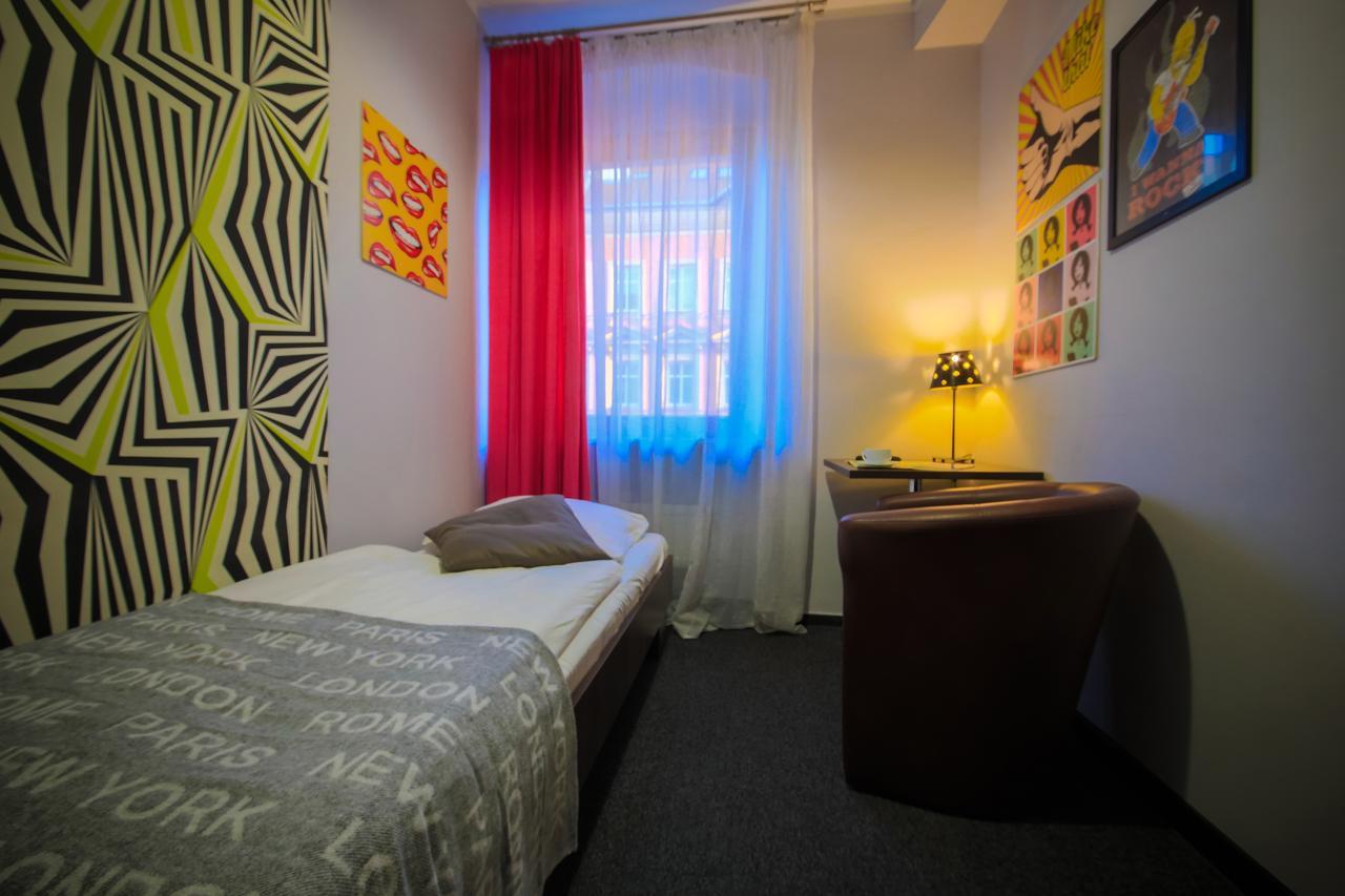 Glow Hostel Wroclaw Bagian luar foto