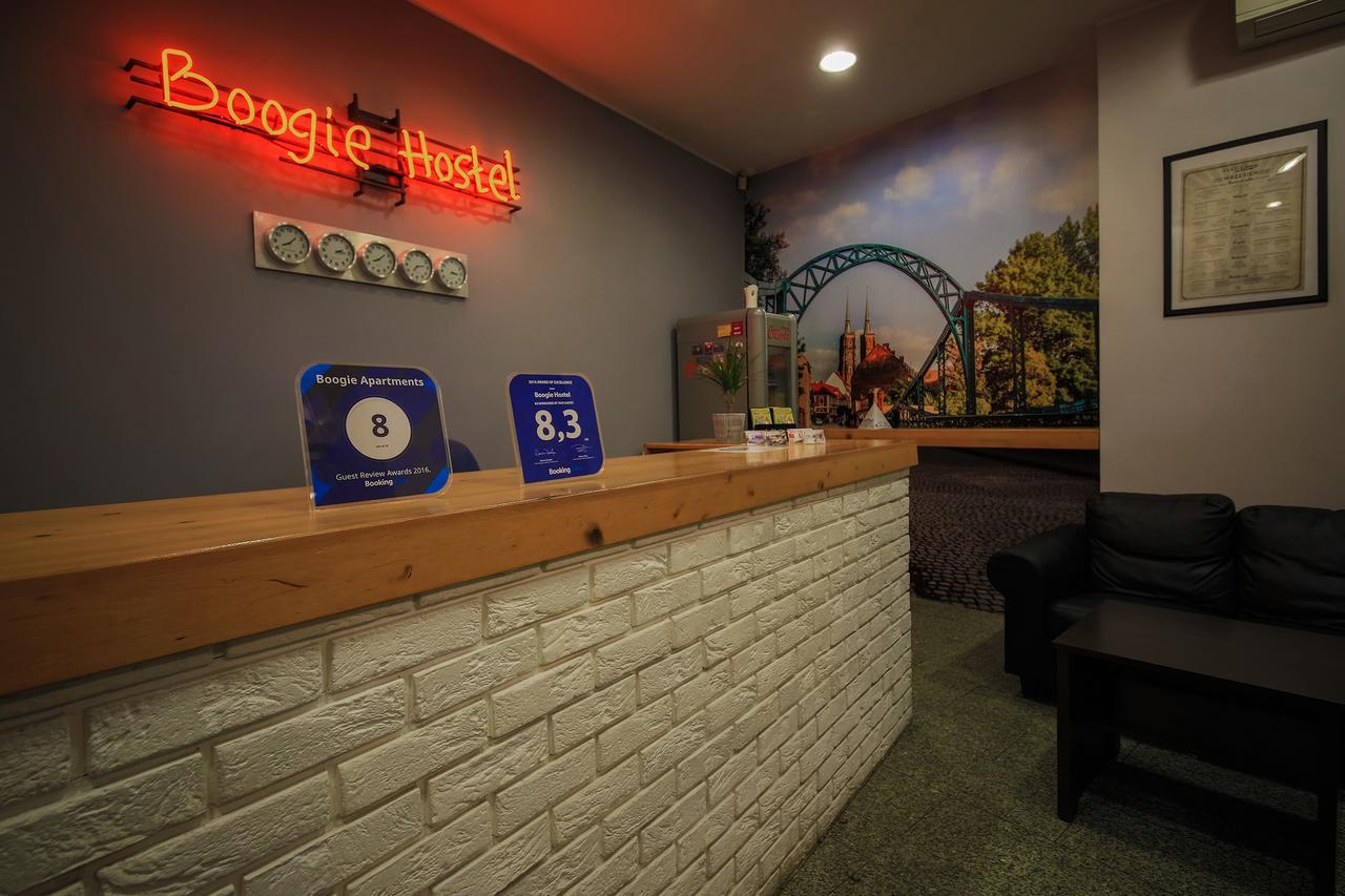 Glow Hostel Wroclaw Bagian luar foto